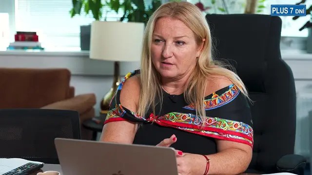 Generálna riaditeľka STVR Martina Flašíková (47) prevzala verejno-právnu televíziu a rozhlas v nie najlepšom stave. Tento rok mali o dva milióny nižší rozpočet. Vianočná rozprávka nebude, ale televízia zvýšila podiel domácej tvorby a nezabudla ani rekonštruovať.